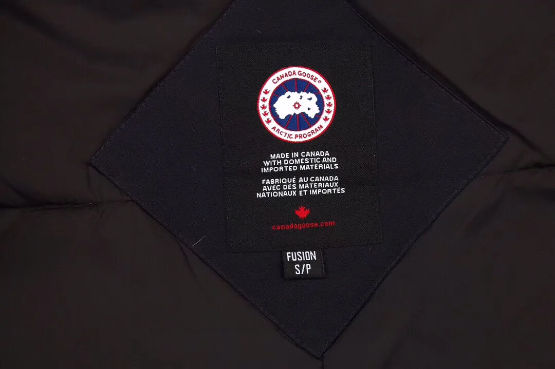 08 CANADA GOOSE Expedition parka Navy