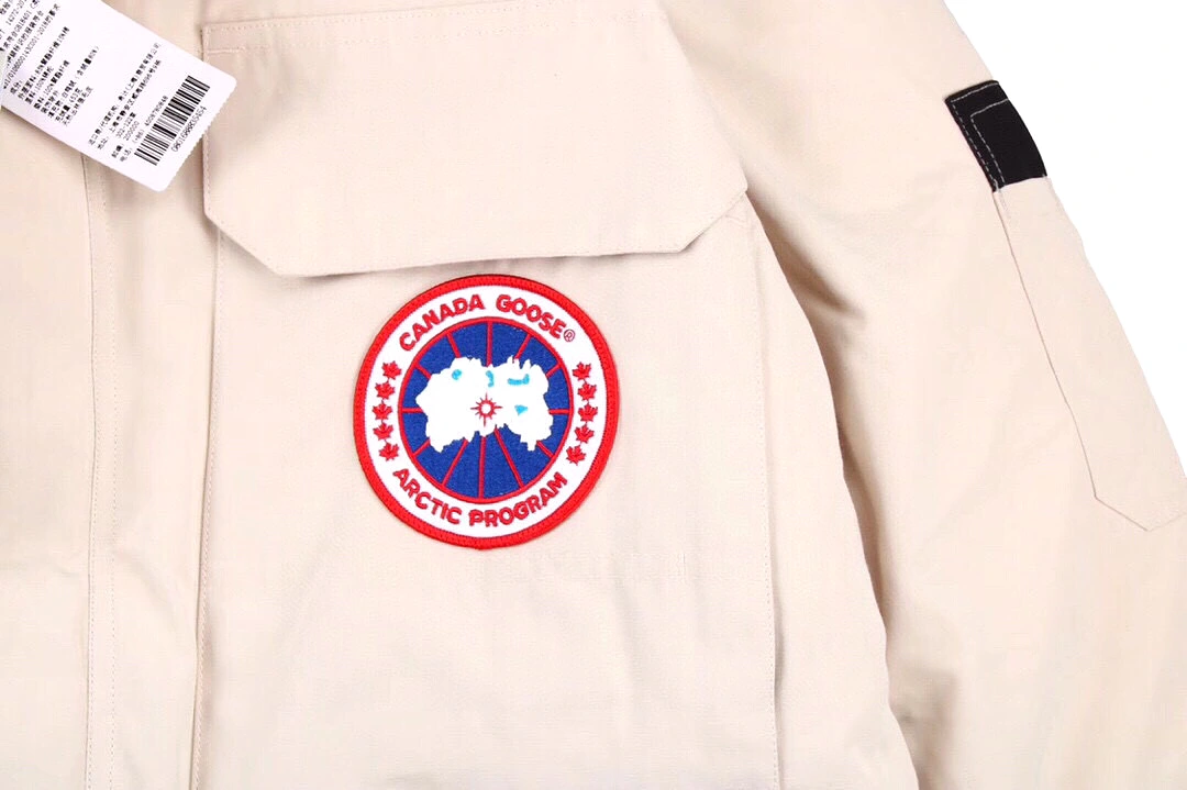 08 CANADA GOOSE PBI Expedition Parka