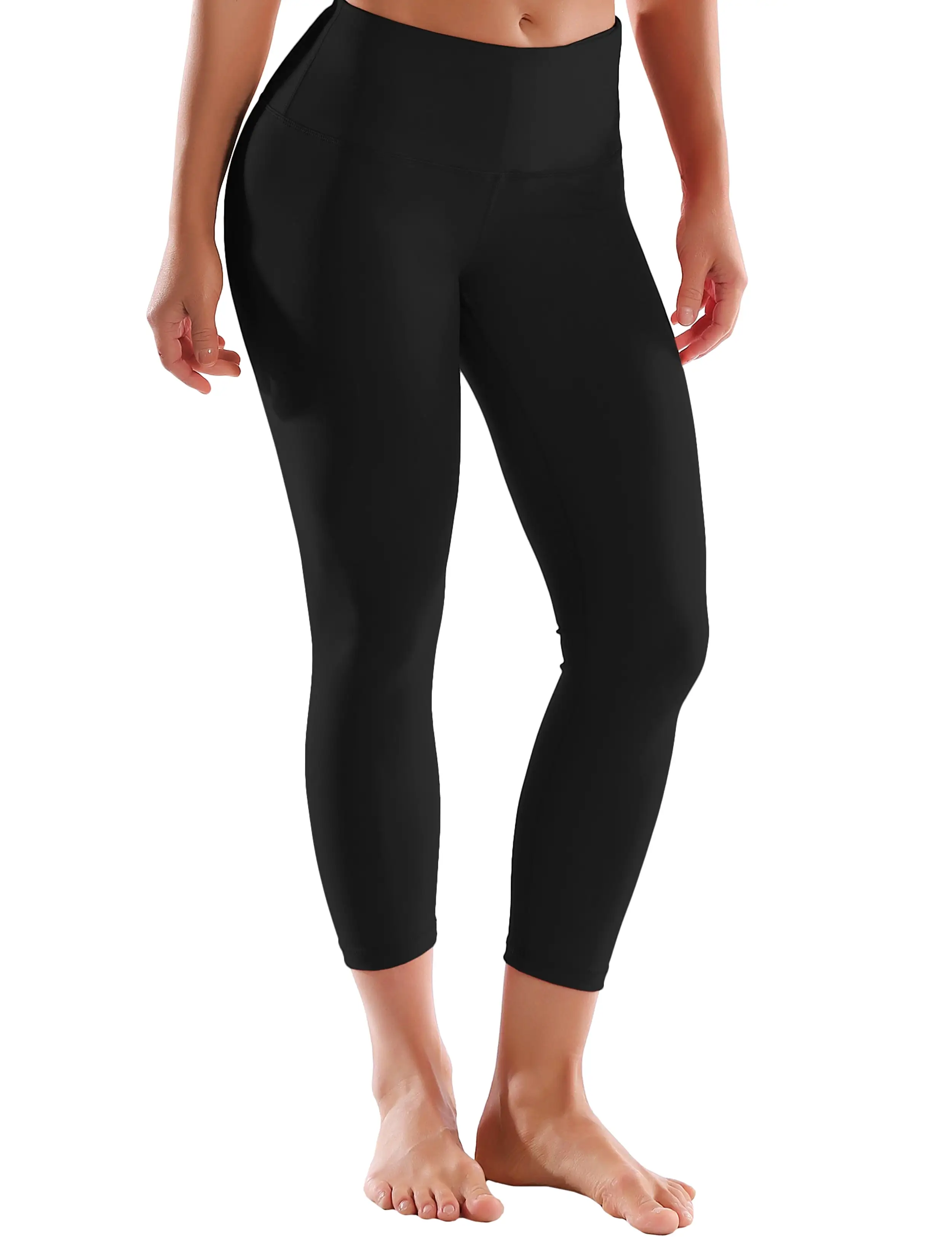 22 High Waist Crop Tight Capris black_yogastudio