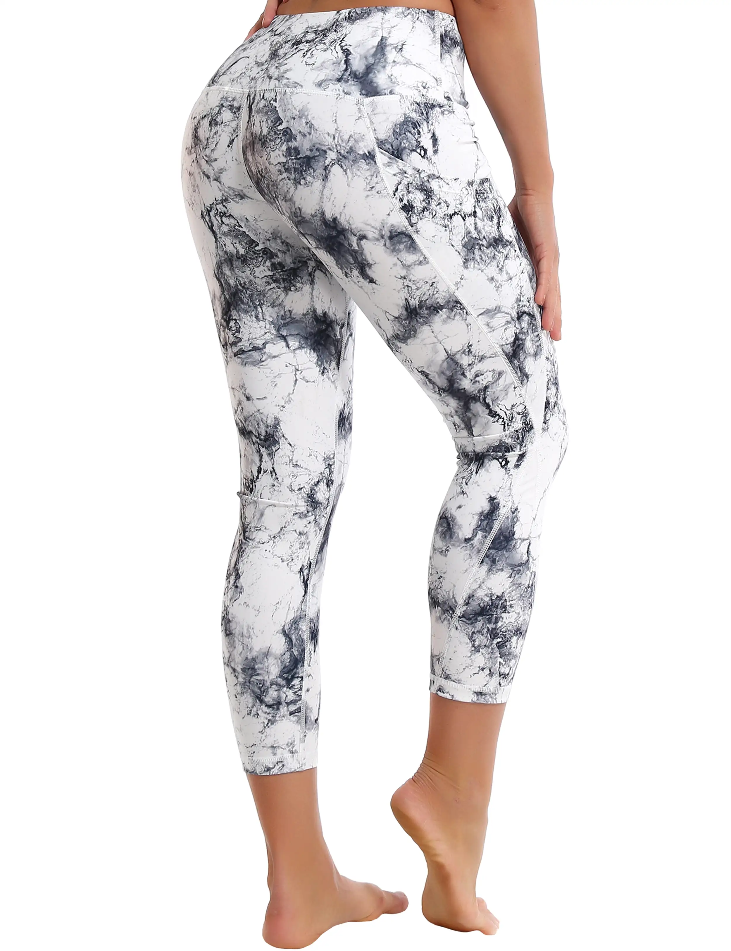 22 Printed Side Pockets Capris arabescato_yogastudio