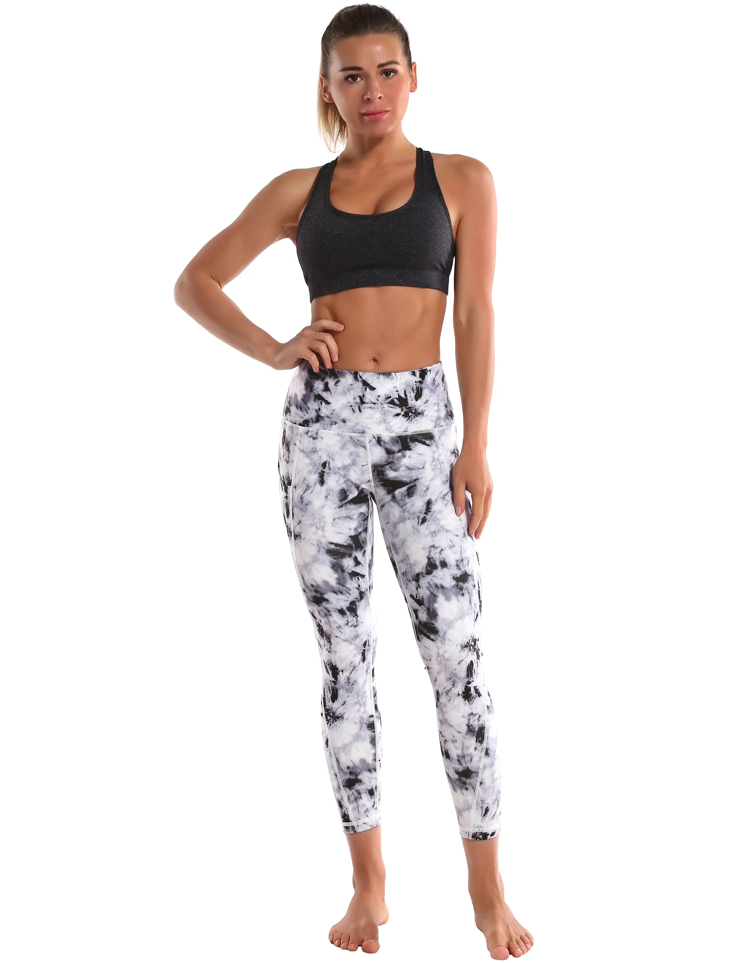 22 Printed Side Pockets Capris black dandelion_yogastudio