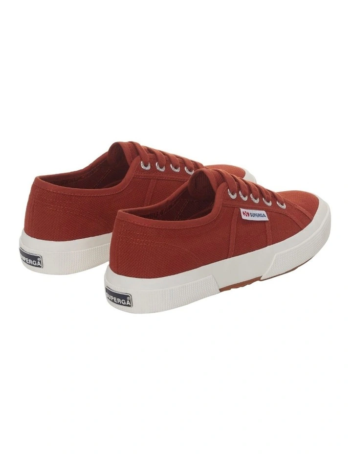 2750 Cotu Classic Sneakers in Brown