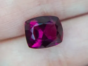 3.66ct LUSCIOUS PURPLE GARNET