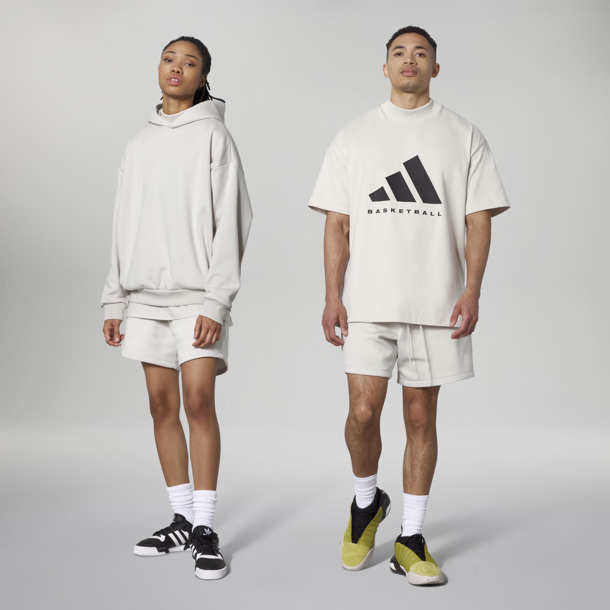 BASKETBALL 001 SHORTS 'TALC'