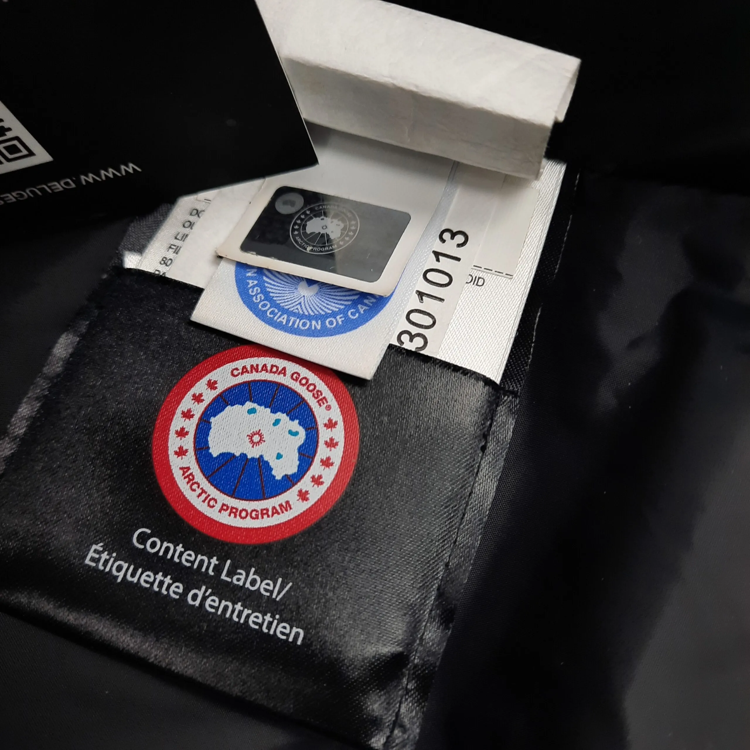 Canada Goose Wyndham Parka - Authentic Luxury Designer