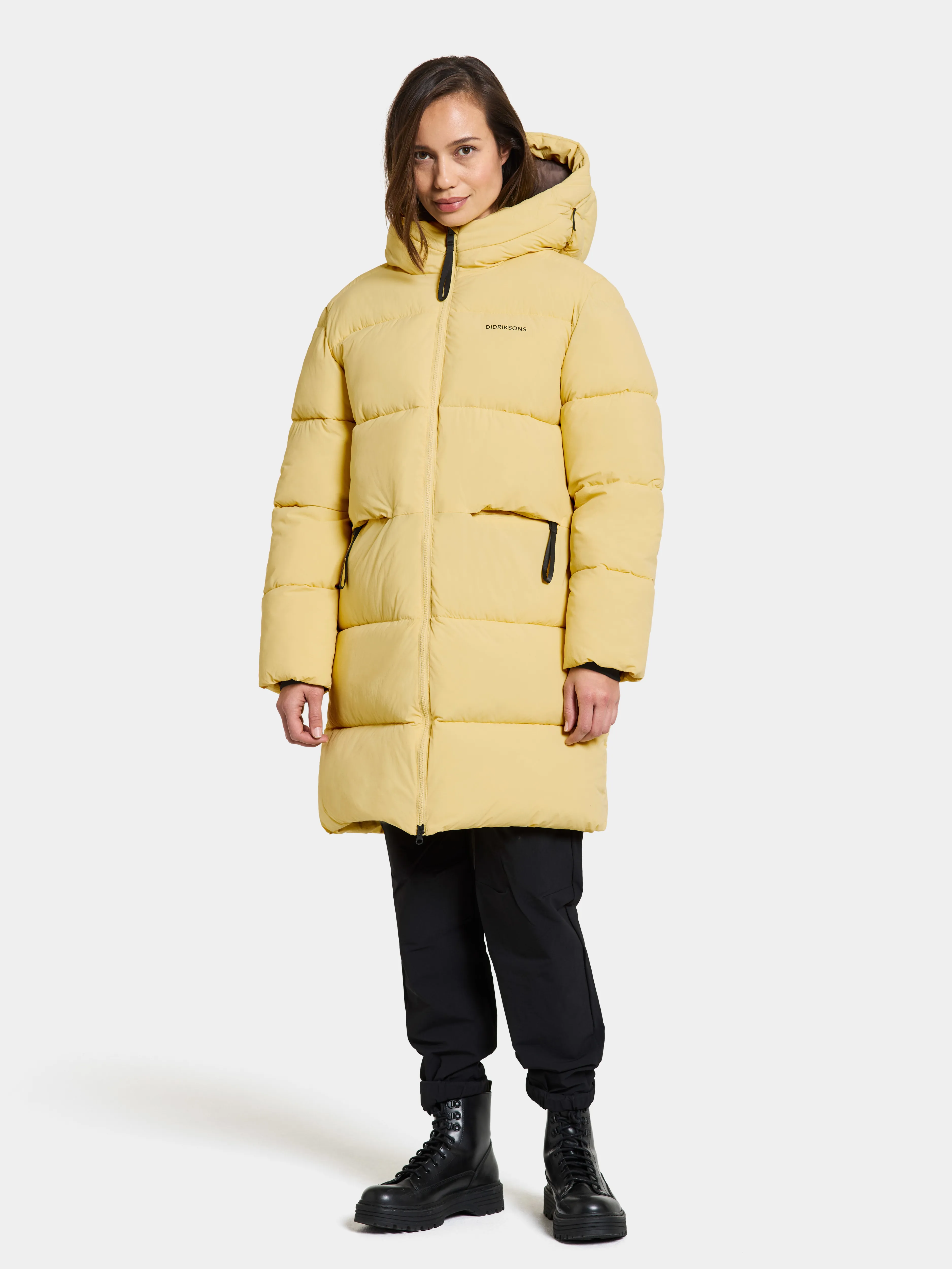 Didriksons Women's Nomi Parka 3 Sundryed Yellow | Buy Didriksons Women's Nomi Parka 3 Sundryed Yellow here | Outnorth