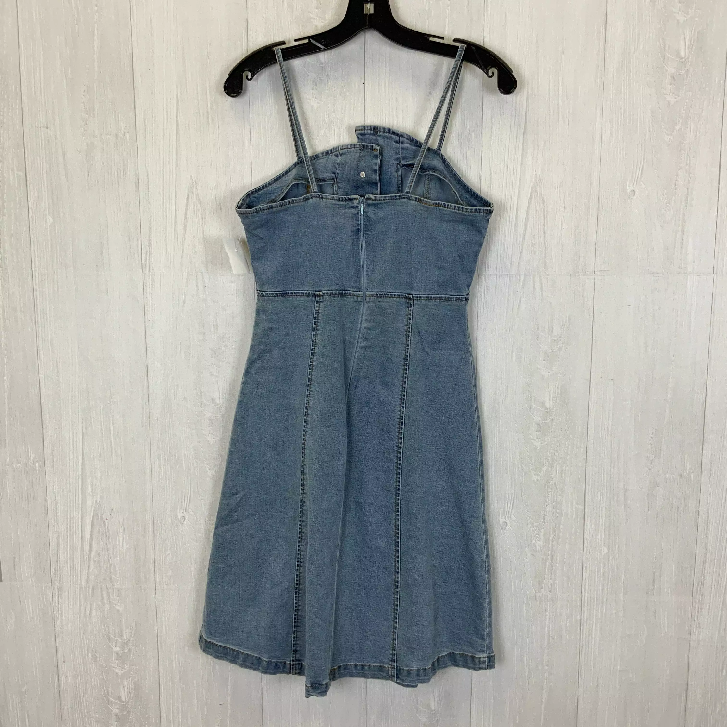 Dress Casual Short By Hayden La  Size: S