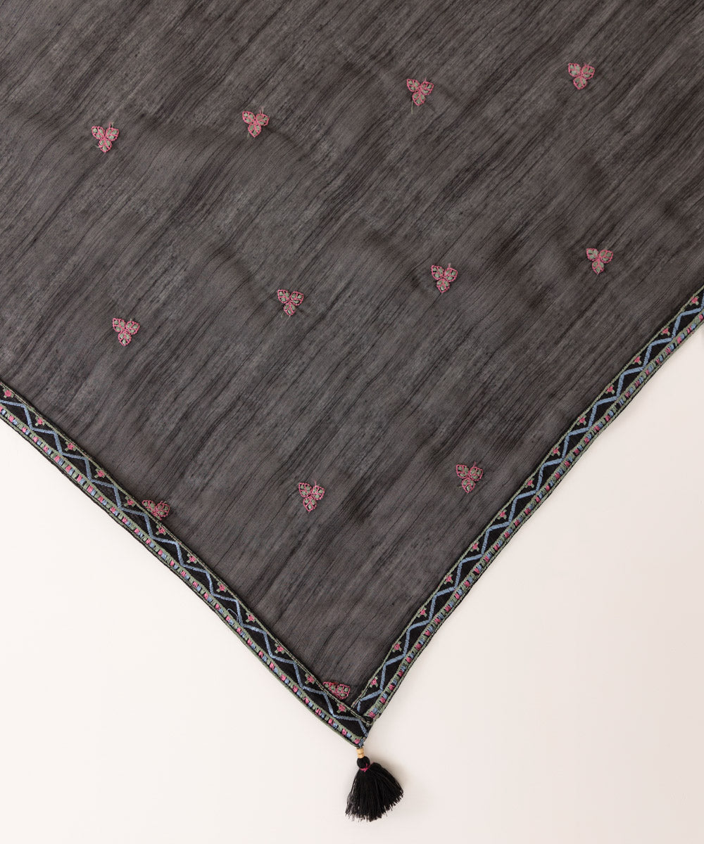 Embroidered Manaar Dupatta