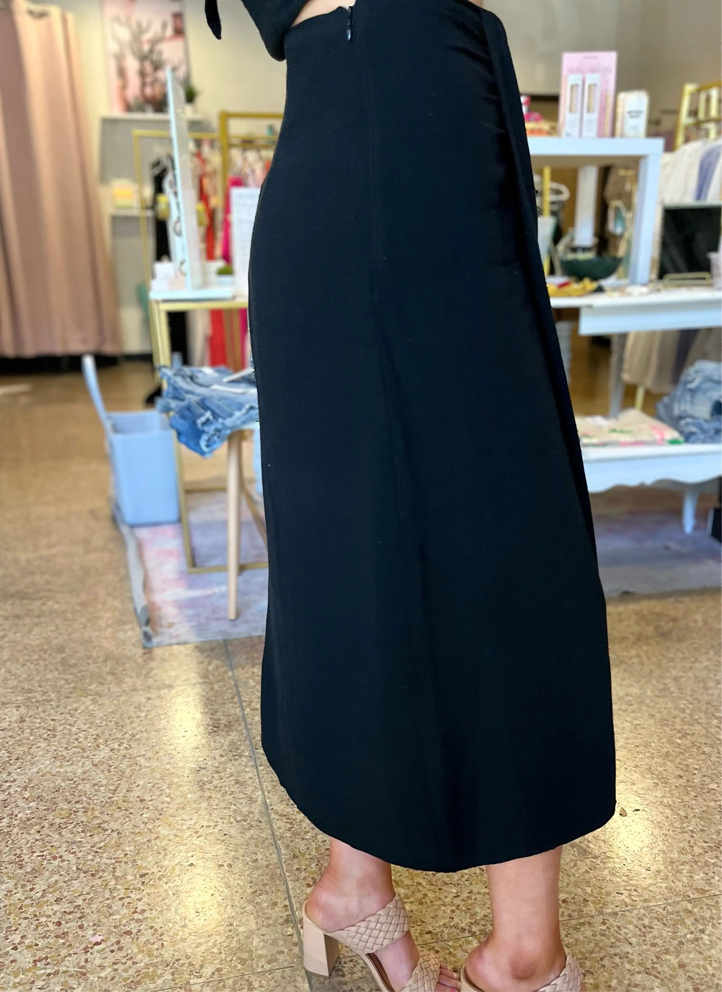 Front Slit Midi Skirt - Black