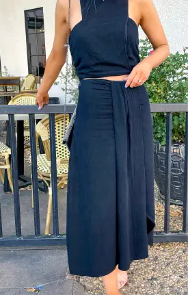 Front Slit Midi Skirt - Black