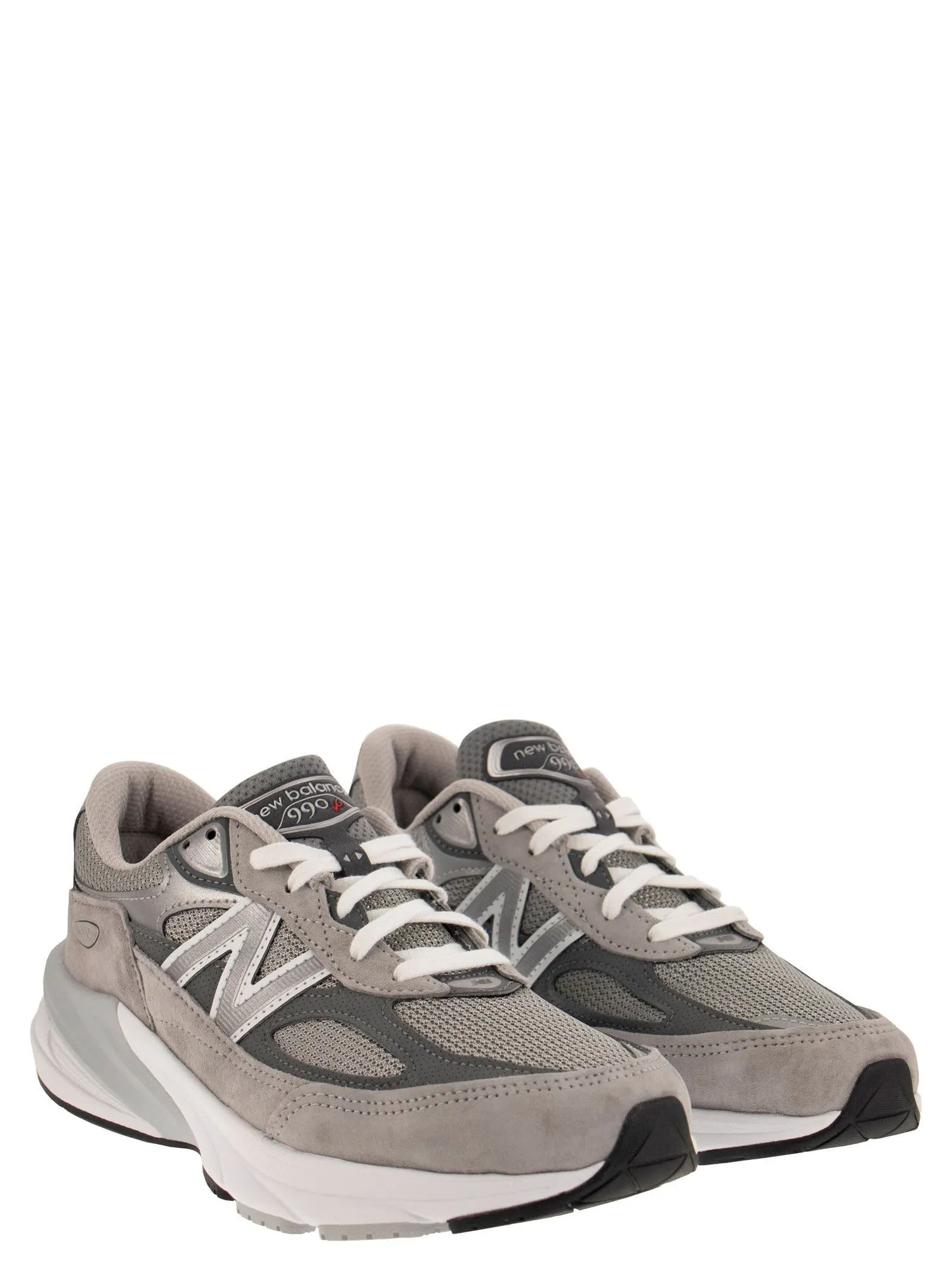 New Balance    New Balance 990v6 Sneakers