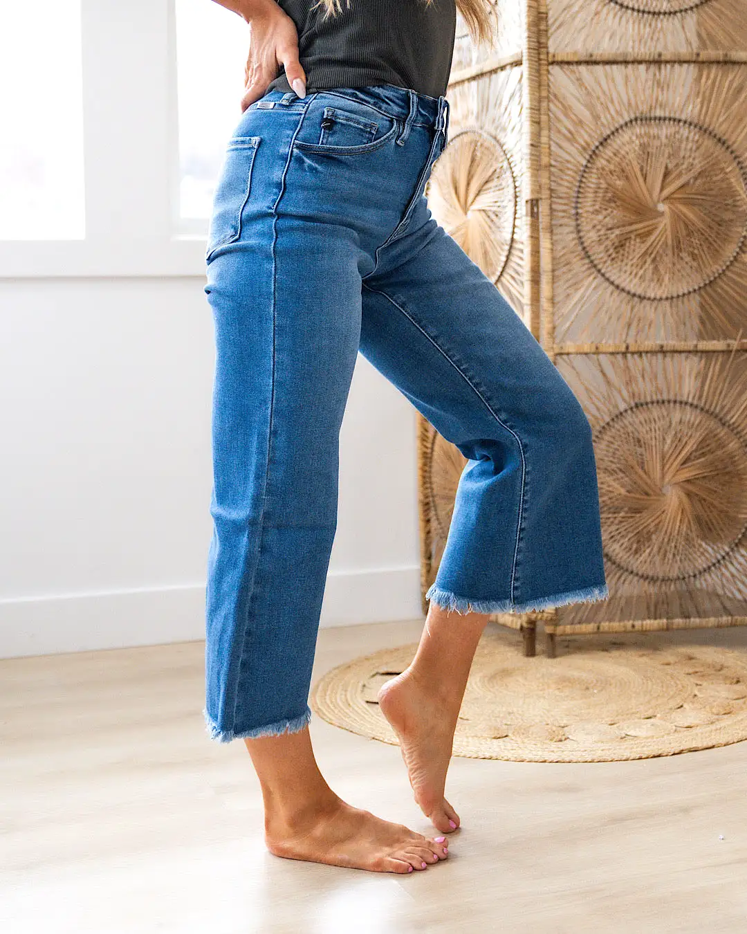 NEW! KanCan Time to Go Non Distressed Flare Capris