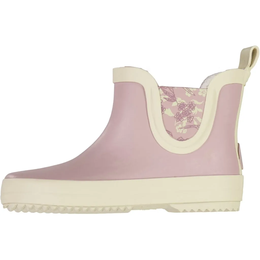 Rubber Boot Beta - rose flowers