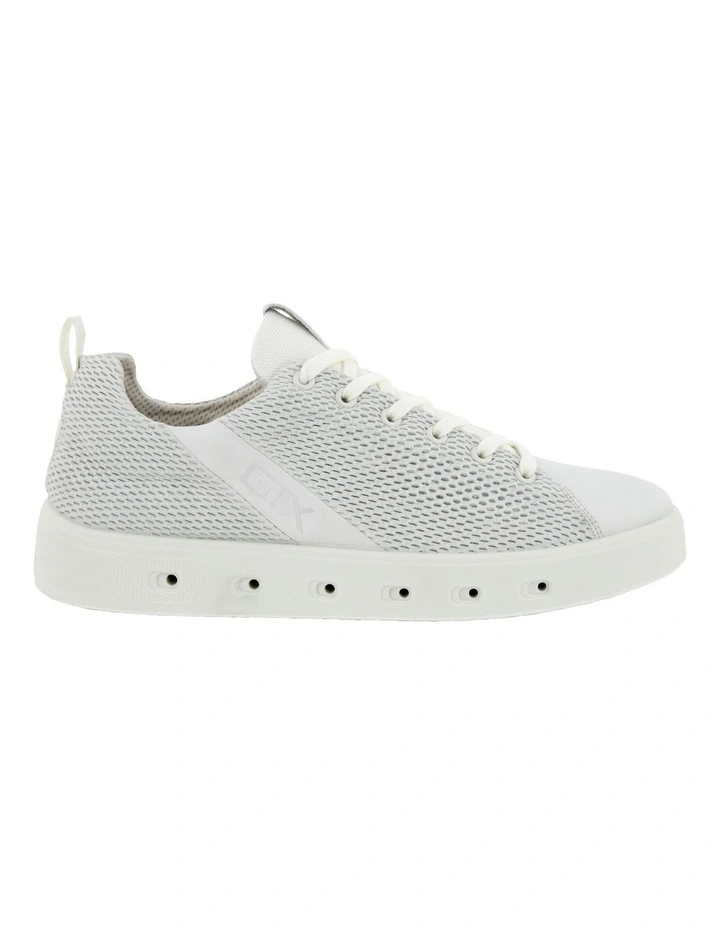 Street 720 Sneaker in White