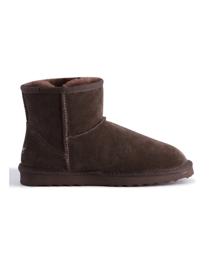 Women Short Sheepskin Ankle UGG Boot Chocolate