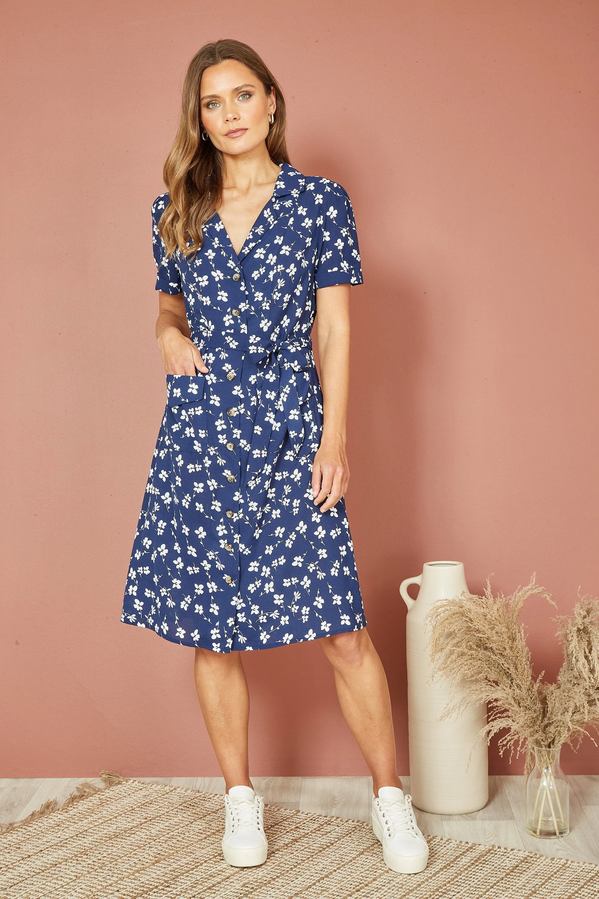 Yumi Navy Daisy Print Retro Shirt Dress