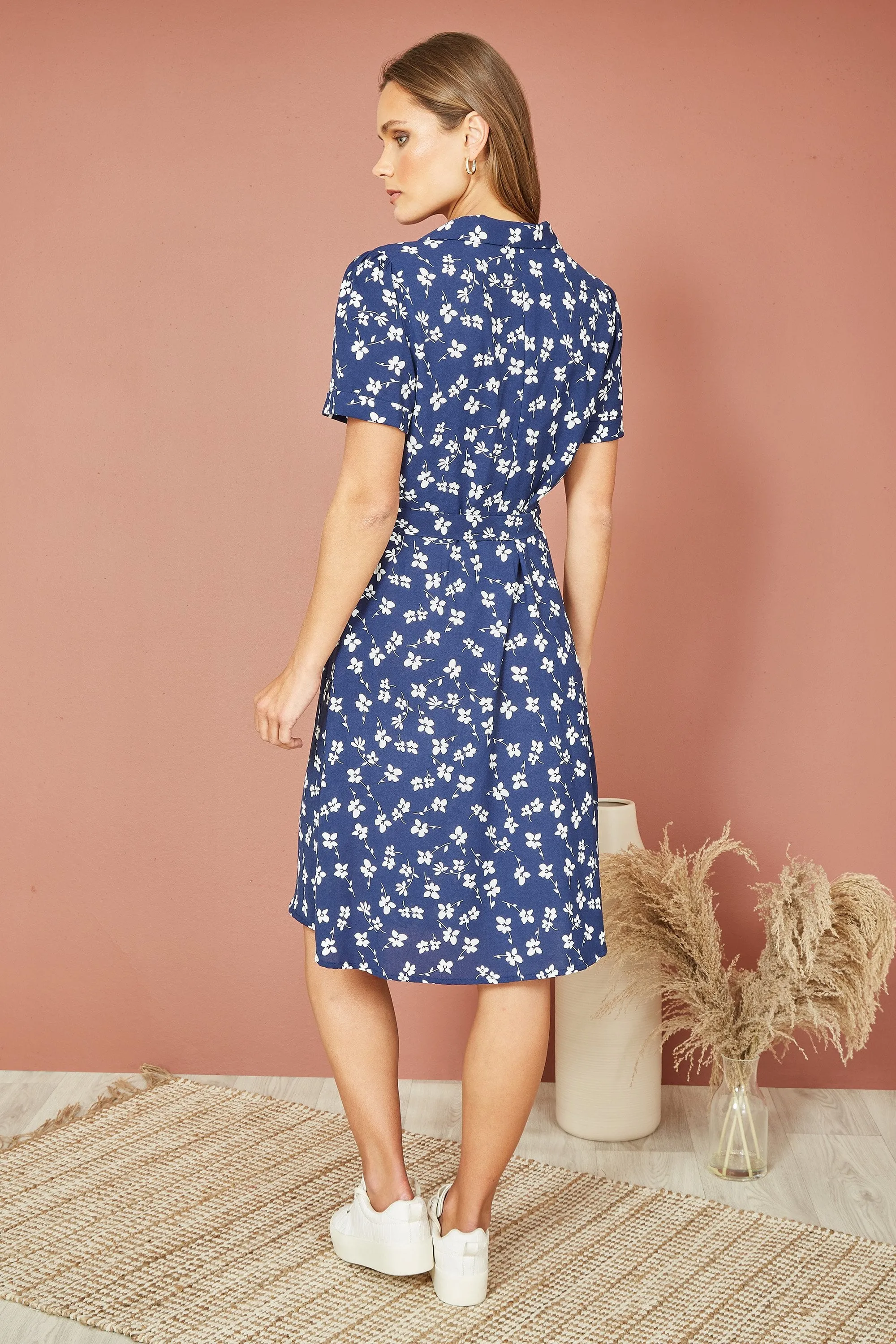 Yumi Navy Daisy Print Retro Shirt Dress